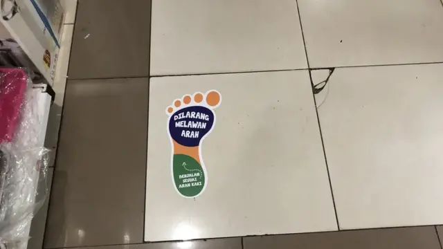 Penunjuk arah di Pasar Senen