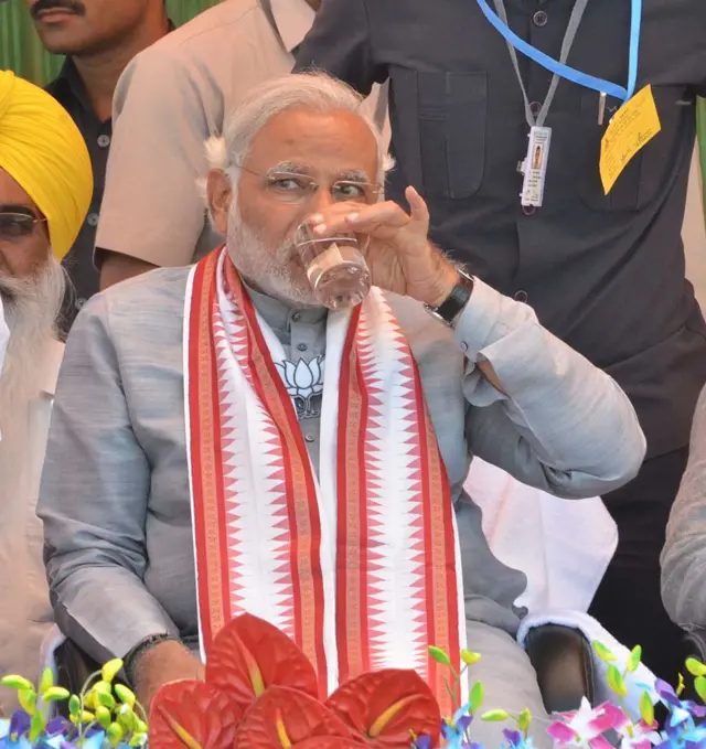  பரகலா பிரபாகர்