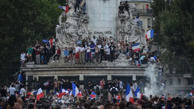 Paris'te Republique (Cumhuriyet) Meydanı