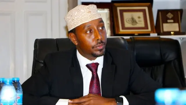 Wasiirka Diinta iyo Awqaafta ee dowladda federaalka Soomalaiya Sheekh Nuur Maxamad Xasan