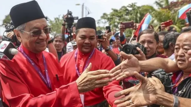 মাহাথির