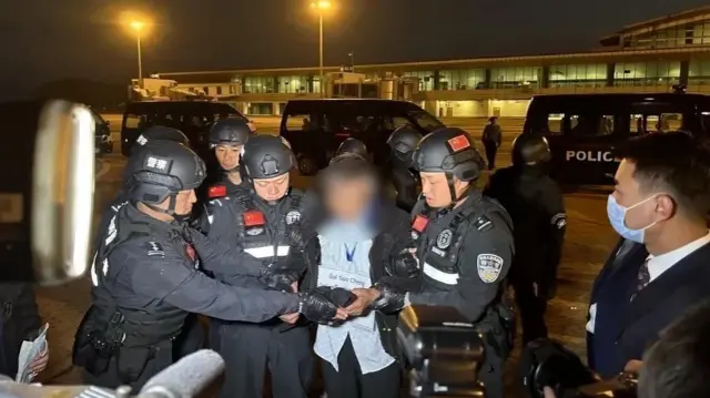 ပြီးခဲ့တဲ့ ဇန်နဝါရီ ၃၀ မှာ တရုတ်ကအလိုရှိသူတွေကို  အထူးလေယာဉ်နဲ့ လွှဲခဲ့ပါတယ်။