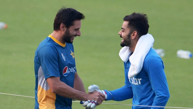 விராட் கோலி, ஷாஹித் அஃப்ரிடி