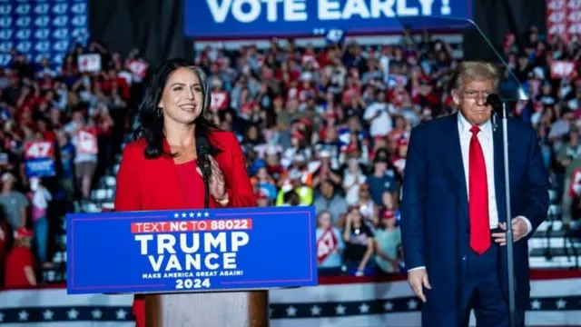 તુલસી ગબાર્ડ અને ડોનાલ્ડ ટ્રમ્પની ફાઇલ તસવીર