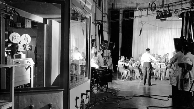 El estudio del sistema Beard, con la cámara estática a la izquierda