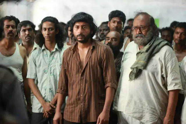 சொர்க்கவாசல் விமர்சனம்: ஆர்.ஜே.பாலாஜி புதுமுக இயக்குநருடன் இணைந்து வெற்றி பெற்றாரா?