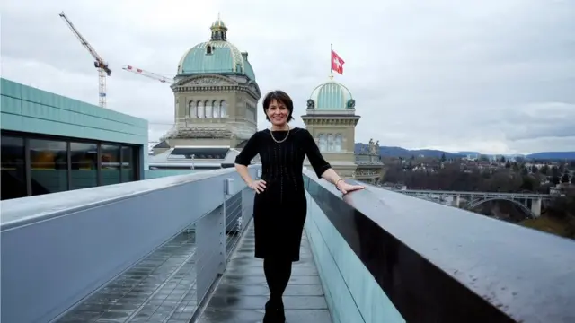 ښځې په کار کې