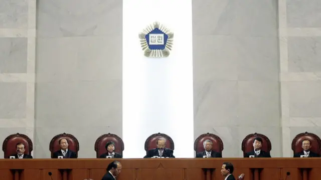 13세 미만 아동에 강간의 죄를 범한 사람에게는 무기징역 또는 10년 이상의 징역에 처한다.