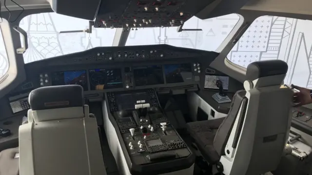 Макет кабины пилотов CR929