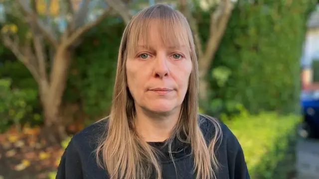 Sam Hindle a souffert de complications à la suite d'une intervention chirurgicale par filet transvaginal pour traiter un prolapsus.