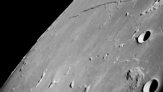 رأى أفراد طاقم أبولو 8 بأعينهم الجانب المعتم من القمر الذي لم يره بشر قبلهم
