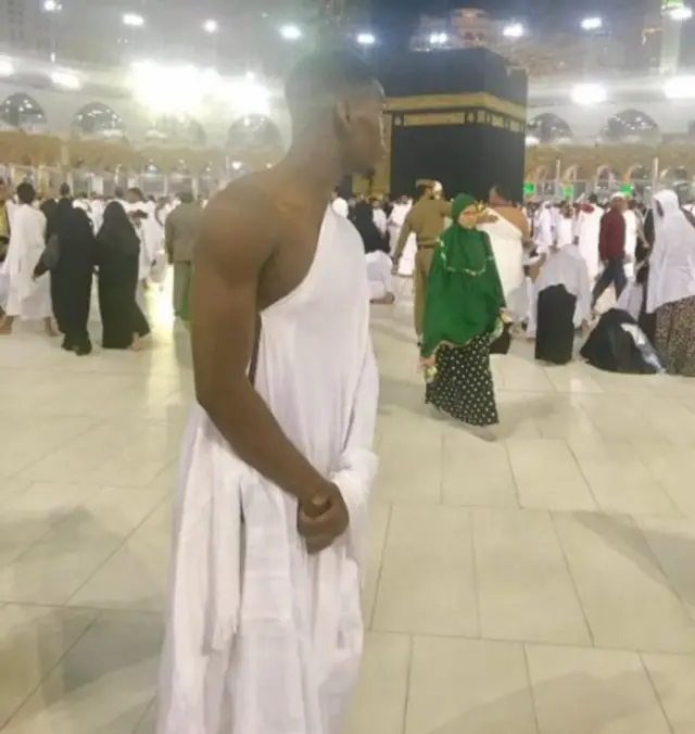 Pogba wakati wa Hija mjini Mecca