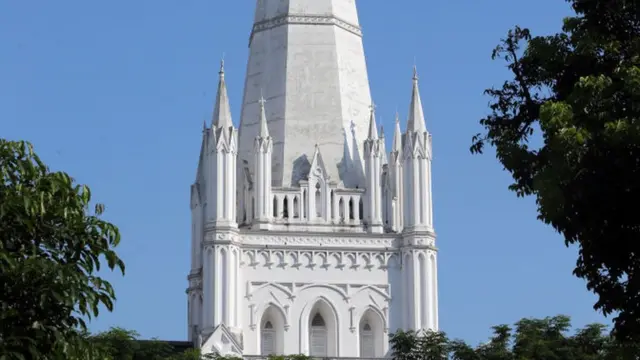 ஞாயிறு வழிபாடுகளை ரத்து செய்த தேவாலயங்கள்