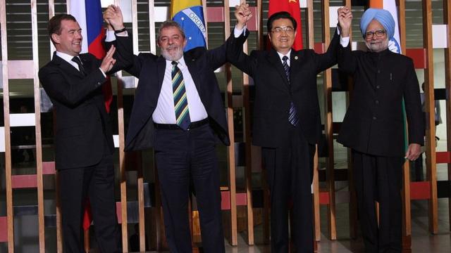 Dmitry Medvedev, Lula da Silva, Hu Jintao y Manmohan Singh.