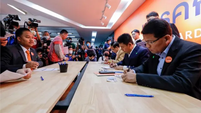 พรรคก้าวไกล