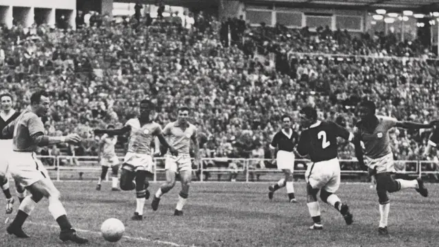 Bu gol aynı zamanda Pele'nin Brezilya formasıyla attığı ilk gol olmuştu