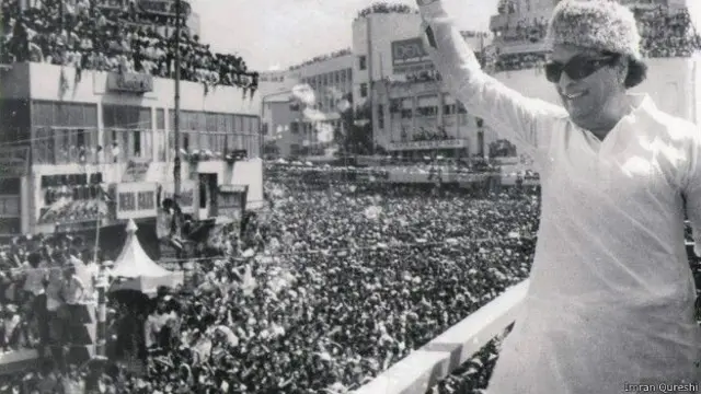 எம்.ஜி.ஆர்.