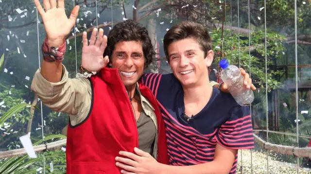 ویتبرد همراه با پسرش رایان در سال ۲۰۱۱ در برنامه «من یک سلبریتی هستم، مرا از اینجا بیرون کن»