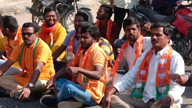 నిరసనలకు దిగిన బీజేపీ కార్యకర్తలు