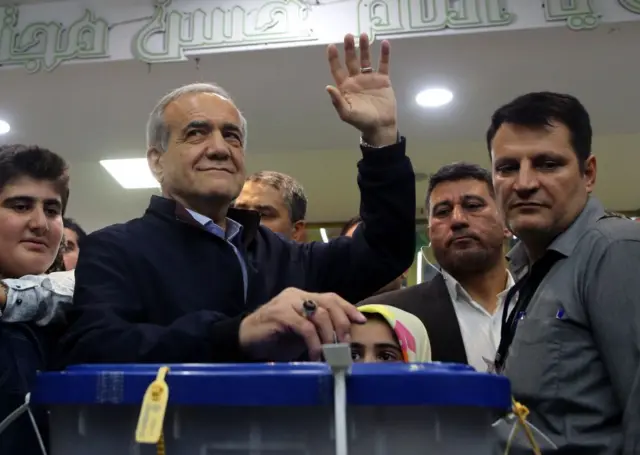 Məsud Pezeşkian İranda seçkilər 