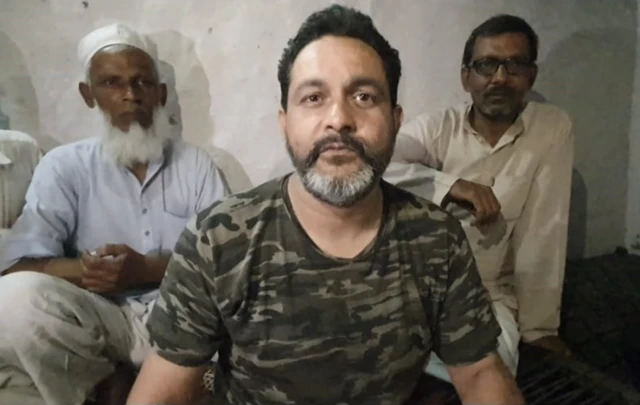 சம்பல்: காவல்துறை தடியடி நடத்தியதாக குற்றம் சாட்டும் முஸ்லிம் வாக்காளர்கள் - கள அறிக்கை