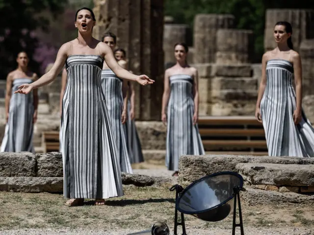 تمرین مراسم روشن کردن مشعل المپیک ۲۰۲۴ پاریس