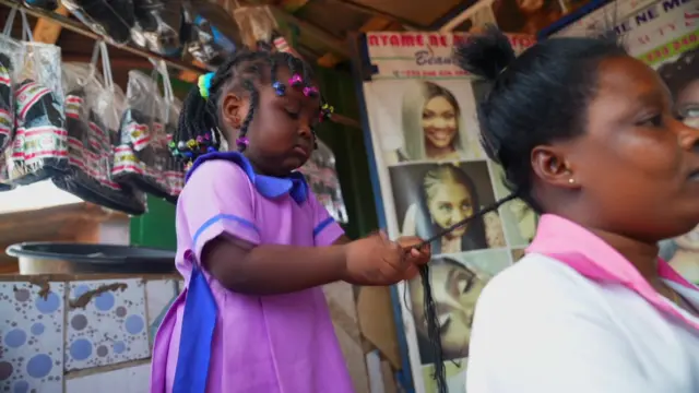 Umuvyeyi wa Lordina avuga ko yatangaye abonye abikora atawabimwigishije.