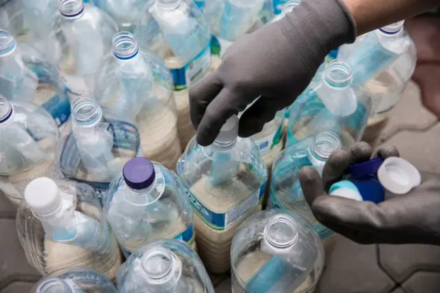 ਚੌਲਾਂ ਦੀਆਂ ਬੋਤਲਾਂ