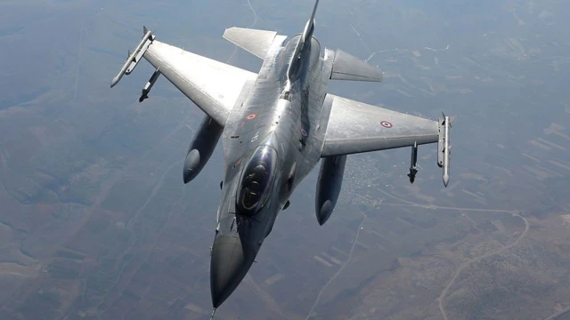 döyüş təyyarələri