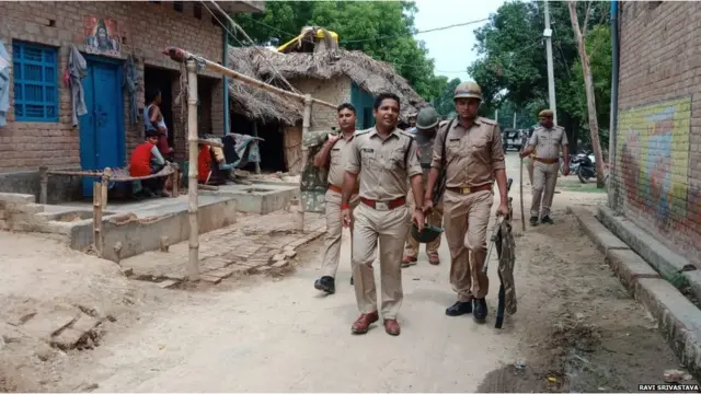 गोमांस मिलने से उत्तर प्रदेश के फ़तेहपुर ज़िले में तनाव