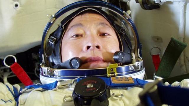 中國第一個宇航員楊利偉