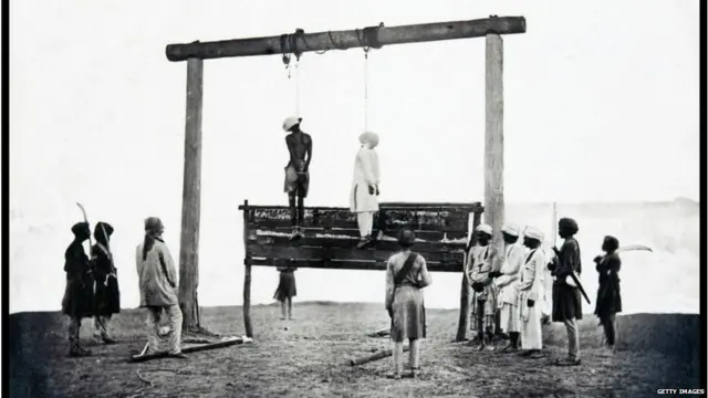 अंग्रेज़ों के ख़िलाफ़ लड़ने वाले कई लोगों को फांसी की सज़ा दी गई.