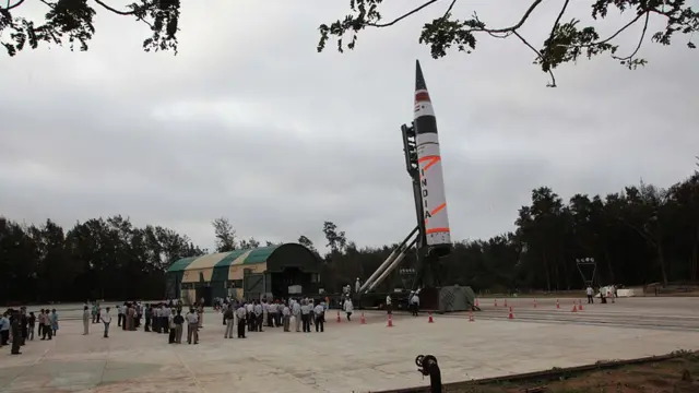 uydu tahrip füzesi (ASAT)