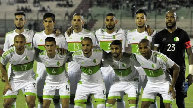 L'Algérie a participé 4 fois à la Coupe du monde.