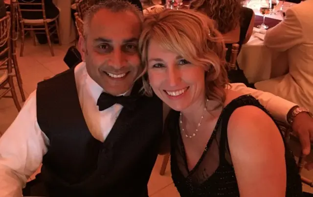 Sheryl y Dharmesh Parbhoo