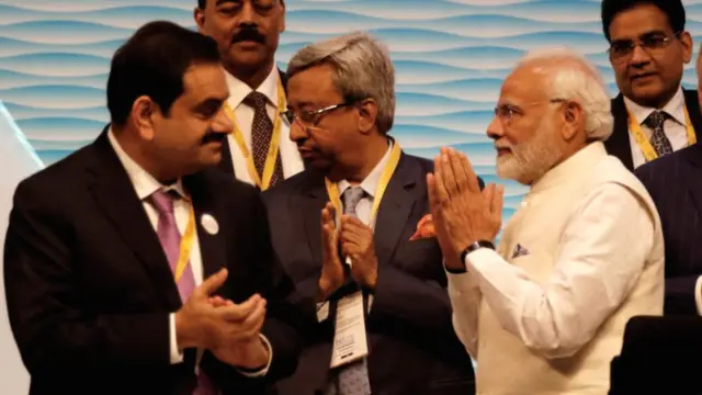 અદાણીની તસવીર