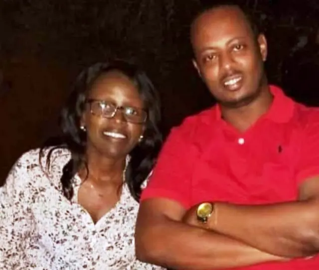 Uwituze Delphine (ibumoso) ni we wasimbuye Kizito Mihigo ku mwanya w'umukuru wa KMP, aha bari kumwe ku ifoto mu 2019