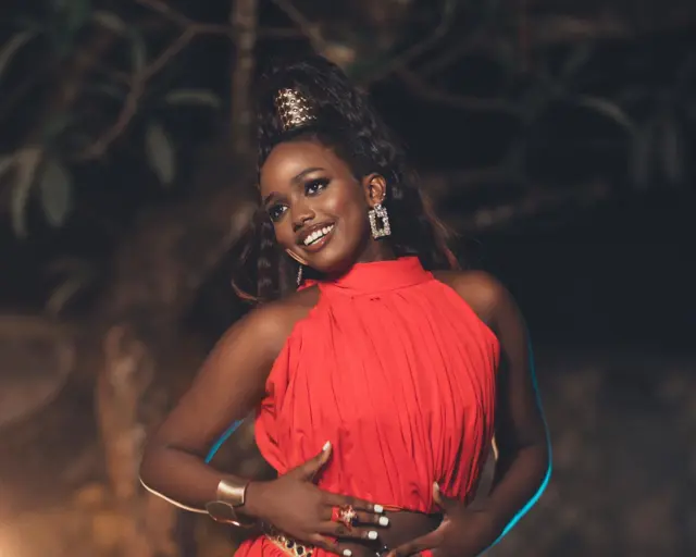 Abby ni kielelezo kwa wengi hasa vijana wa Tanzania na nchi za Kanda hii ya Afrika mashariki .