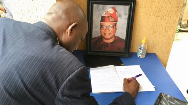 Ile oloogbe Kehinde Ayoola