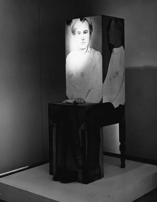 Escultura "Andy" trabajada por Marisol entre 1962 y 1963.