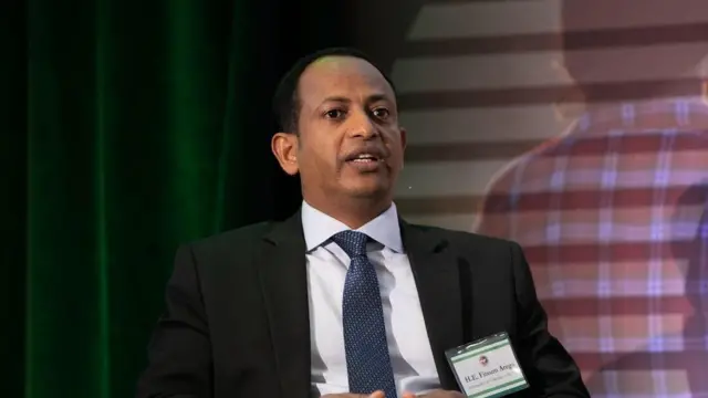 Ameerikaatti Ambaasaaddarri Itoophiyaa Fitsum Araggaa ''fedhii waloo keenya yeroo dheeraa dippilomasii malee seerri adabbii hin kabachiisu,'' jechuun ibsaniiru.