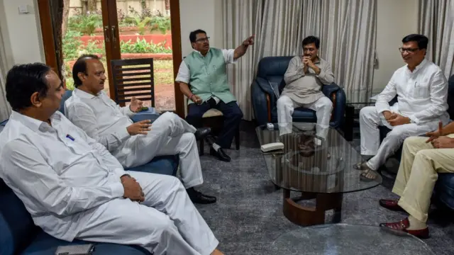 काँग्रेस-राष्ट्रवादी बैठक