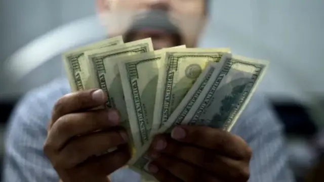 रुपया, डॉलर, अर्थव्यवस्था, पैसा