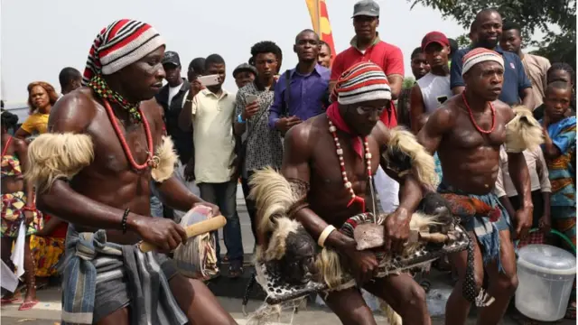 Àjó làágùn l'áwọn olùkópa jó níbi ayẹyẹ Calabar Carnival 2018
