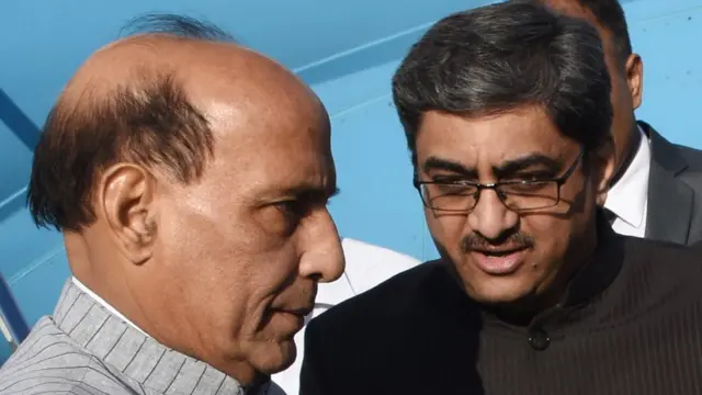 गृहमंत्री राजनाथ सिंह के साथ गौतम बंबावले