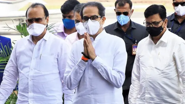 उद्धव ठाकरे अजित पवार