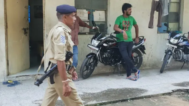 હિંમતનગરમાં પોલીસ વિસ્તારની તસવીર