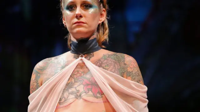 Февраль 2017 года, X Cancerland show, New York Fashion Week.