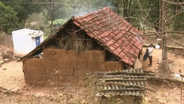 గిరిజన గ్రామం