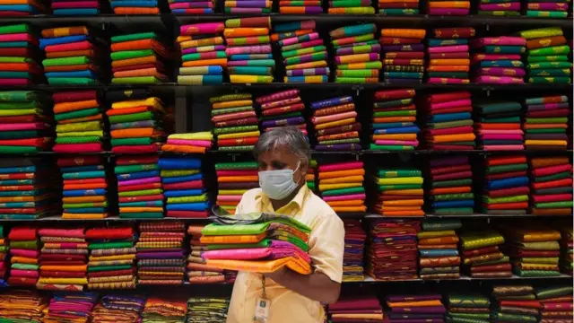 "பல நாடுகள் மற்றும் மாநிலங்களோடு கோவை மற்றும் தூத்துக்குடி ஆகிய மாவட்டங்கள் வர்த்தக தொடர்பில் உள்ளன"